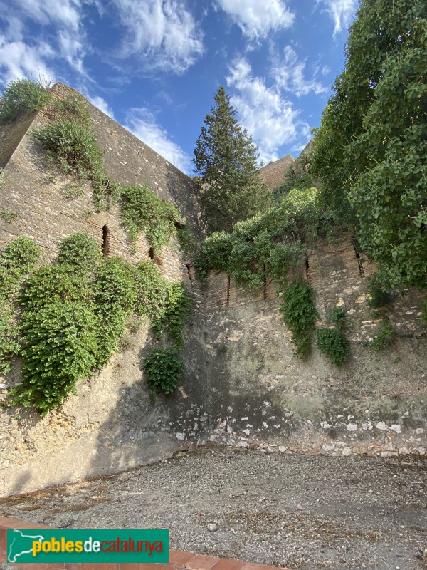Tortosa - Muralla (Foto: Albert Esteves, 2021) Tortosa - Muralla