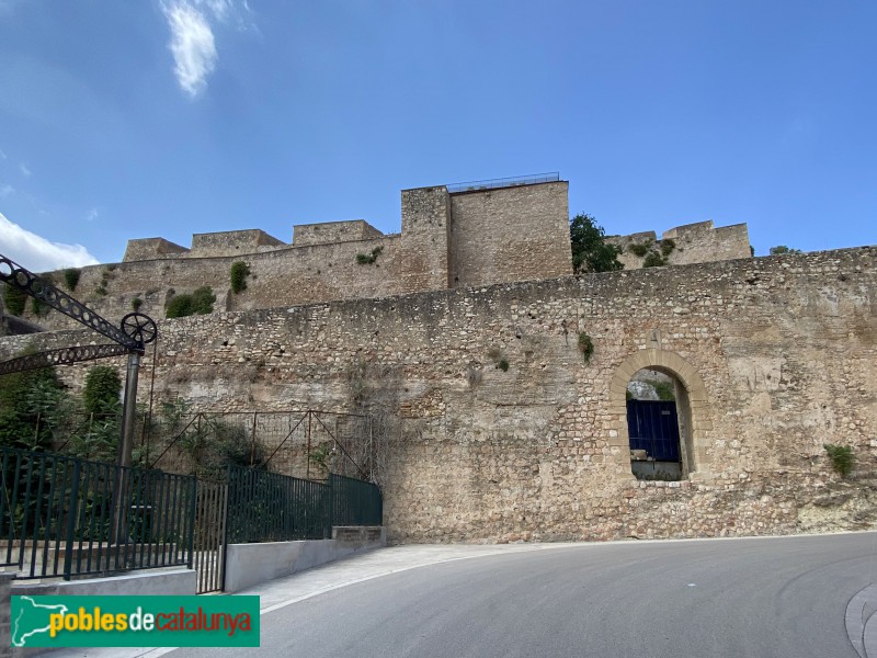 Tortosa - Muralla medieval (Foto: Albert Esteves, 2021) Tortosa - Muralla medieval