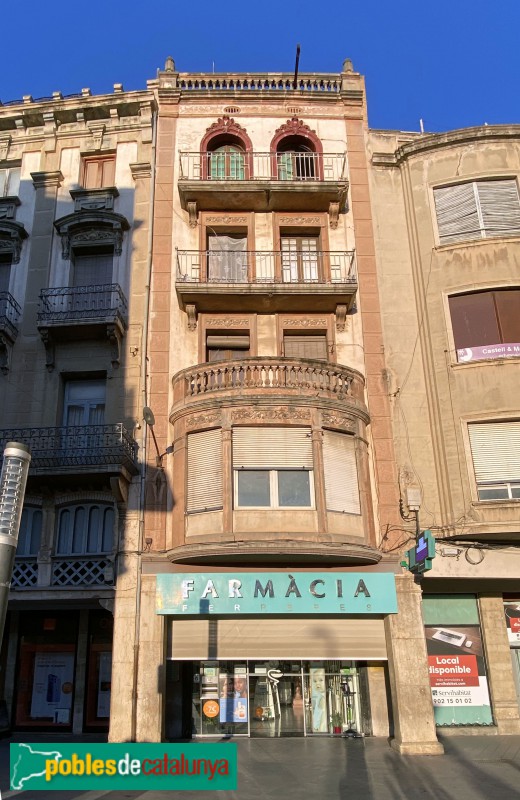 Tortosa - Antiga farmàcia Santmartí (Foto: Albert Esteves, 2021) Tortosa - Antiga farmàcia Santmartí