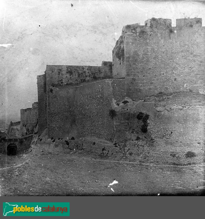 Tortosa - Castell de la Suda (Foto: Josep Salvay -Fons Salvany. Biblioteca de Catalunya-, 1916) Tortosa - Castell de la Suda