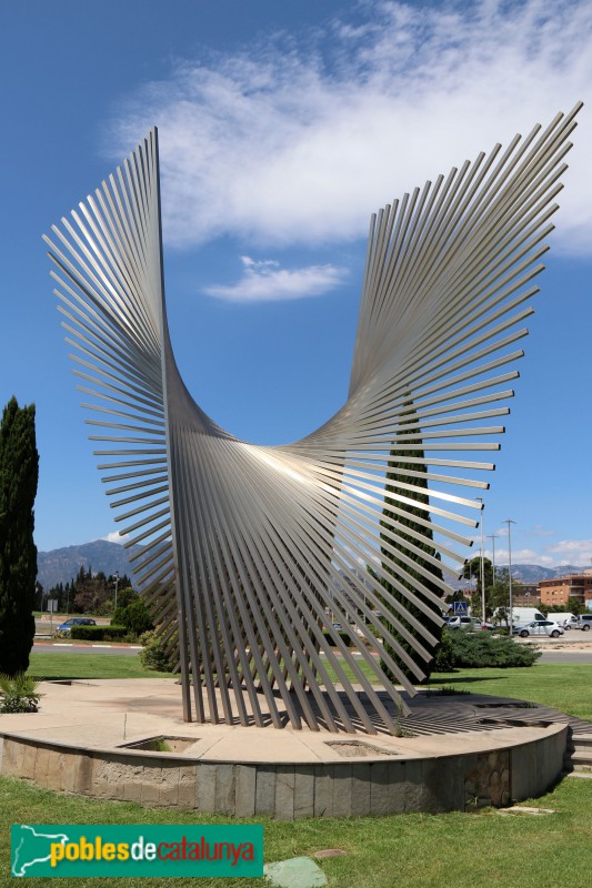 Tortosa - Escultura del Bimil·lenari (Foto: Albert Esteves, 2021) Tortosa - Escultura del Bimil·lenari