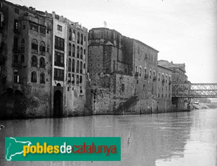 Tortosa - Palau episcopal (Foto: Lluís Estasén -Arxiu Fotogràfic Centre Excursionista de Catalunya-, anys vint) Tortosa - Palau episcopal