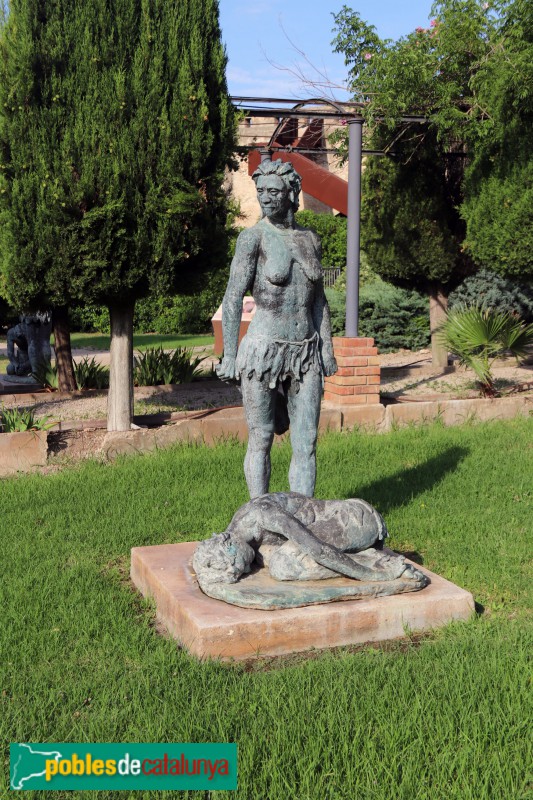 Tortosa - Jardins del Príncep. Escultura <i>La Fraternitat</i>