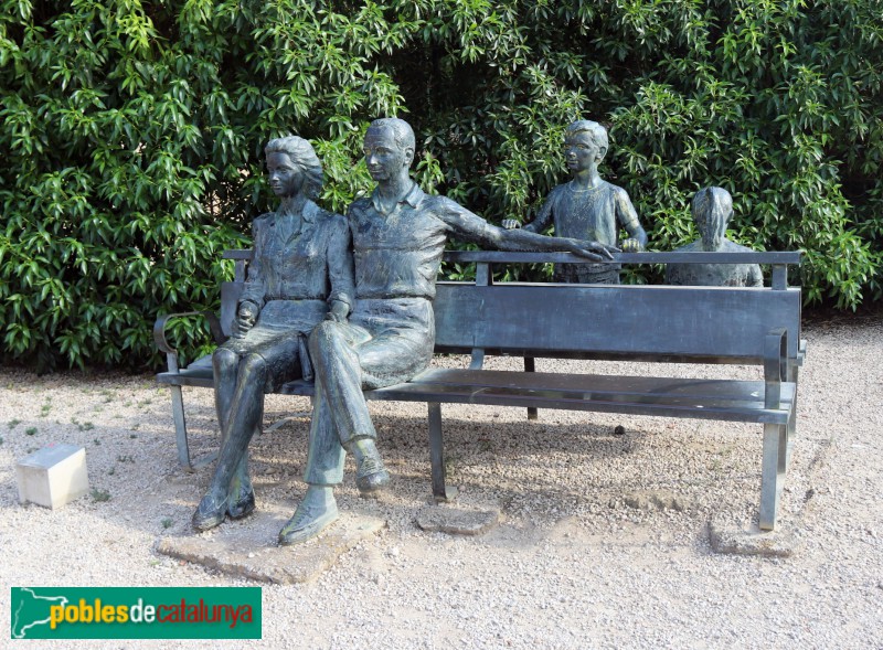 Tortosa - Jardins del Príncep. Escultura <i>La família</i>