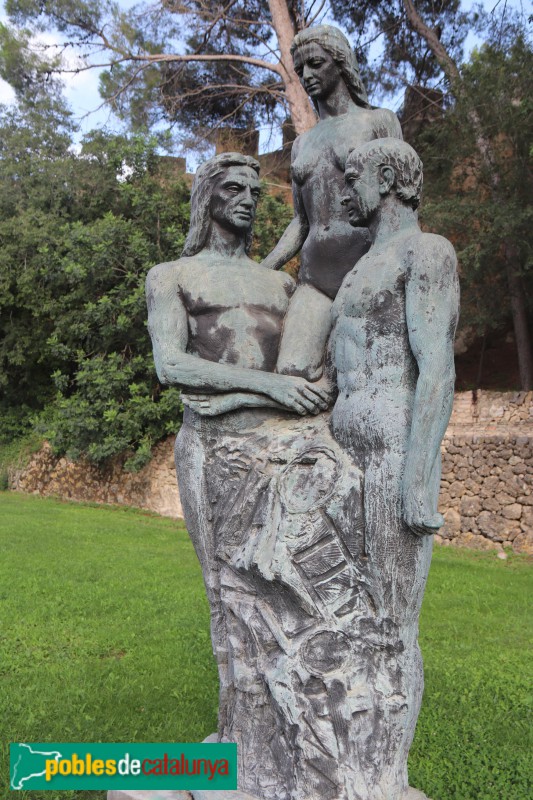 Tortosa - Jardins del Príncep. Escultura <i>La tragèdia del Gòlgota</i>