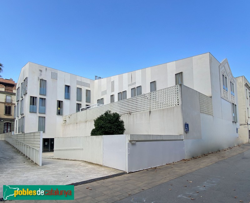Vilassar de Mar - Habitatges Can Bisa (Foto: Albert Esteves, 2021) Vilassar de Mar - Habitatges Can Bisa