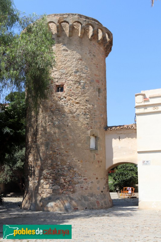 Vilassar de Mar - Torre d'en Nadal (Foto: Albert Esteves, 2021) Vilassar de Mar - Torre d'en Nadal