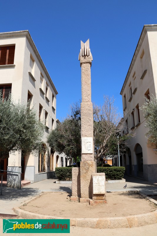 Vilassar de Mar - Monument a Vicenç Casanovas