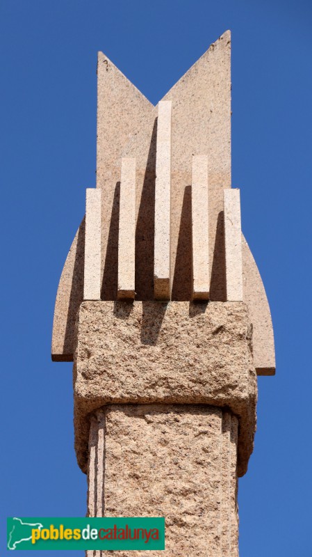 Vilassar de Mar - Monument a Vicenç Casanovas
