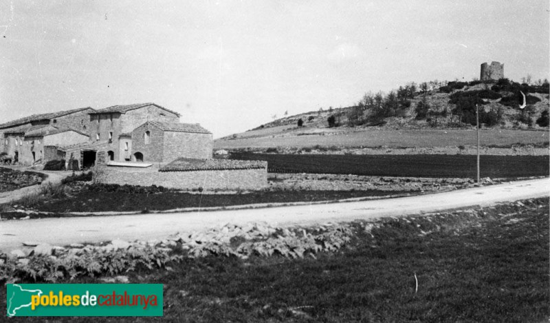 Montmaneu - La Panadella, amb la torre al fons