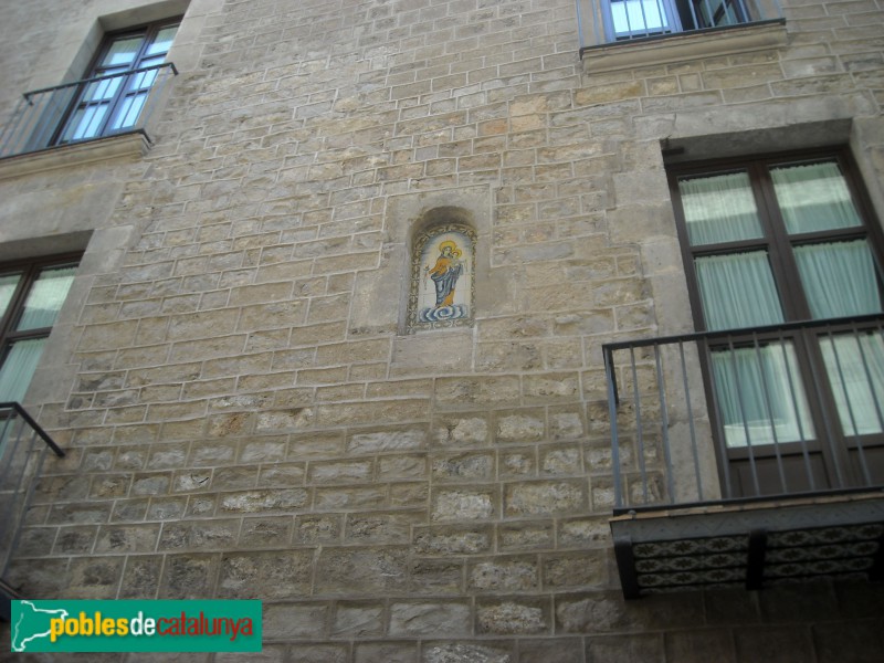 Barcelona - Carrer Vigatans, 4 (Foto: Anna Corcoll, 2014) Barcelona - Carrer Vigatans, 4