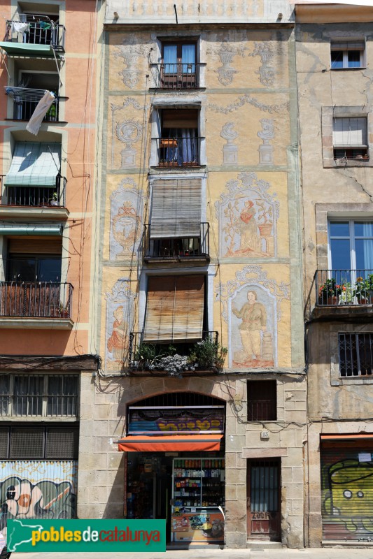 Barcelona - Carrer Flassaders, 13 (Foto: Albert Esteves, 2020) Barcelona - Carrer Flassaders, 13