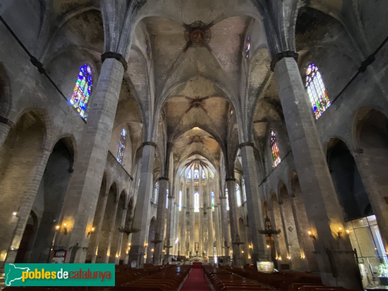 Barcelona - Santa Maria del Mar. Interior (Foto: Albert Esteves, 2021) Barcelona - Santa Maria del Mar. Interior