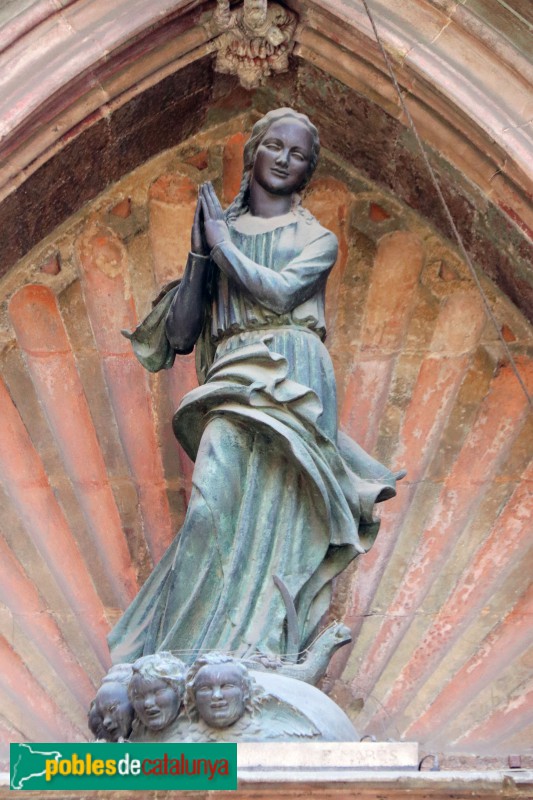 Barcelona - Santa Maria del Mar. Porta del Born. Imatge de Frederic Marès