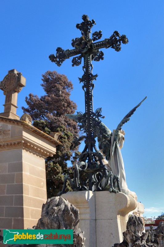 El Masnou - Cementiri. Panteó Pere-Grau Maristany