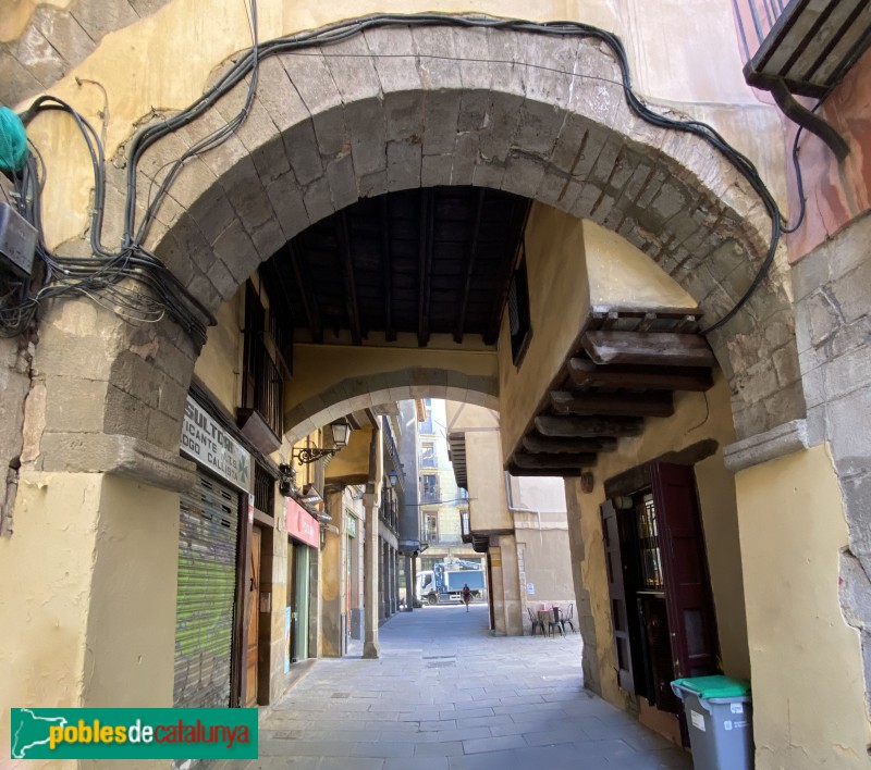 Barcelona - Carrer Caputxes, 5-6 (Foto: Albert Esteves, 2021) Barcelona - Carrer Caputxes, 5-6