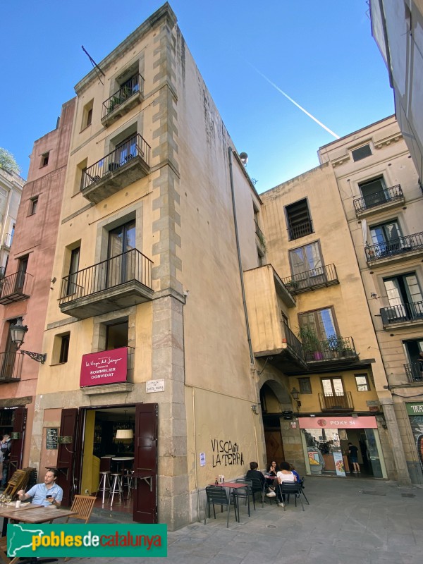 Barcelona - Carrer Caputxes, 5-6 (Foto: Albert Esteves, 2021) Barcelona - Carrer Caputxes, 5-6