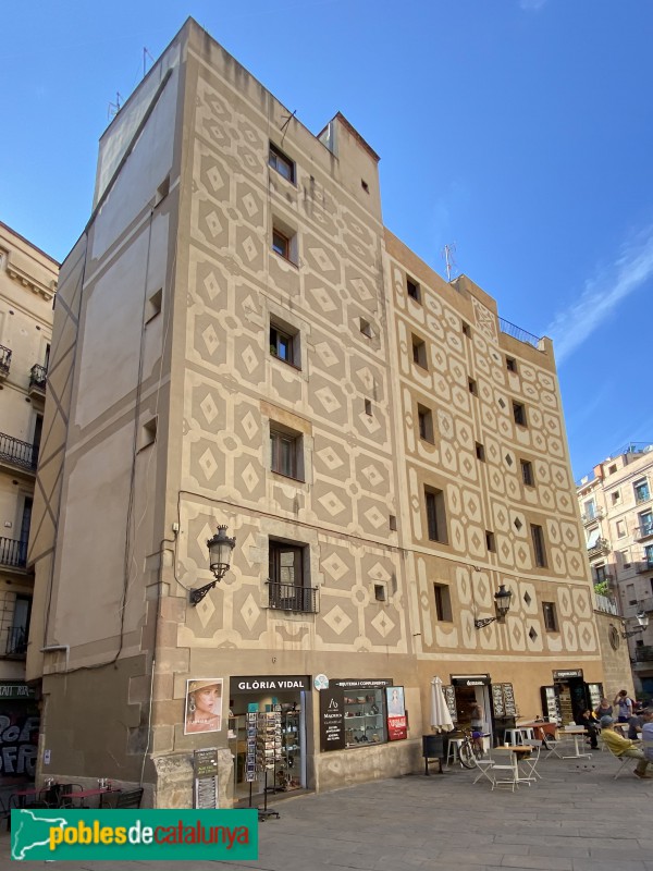 Barcelona - Carrer Caputxes, 1-3