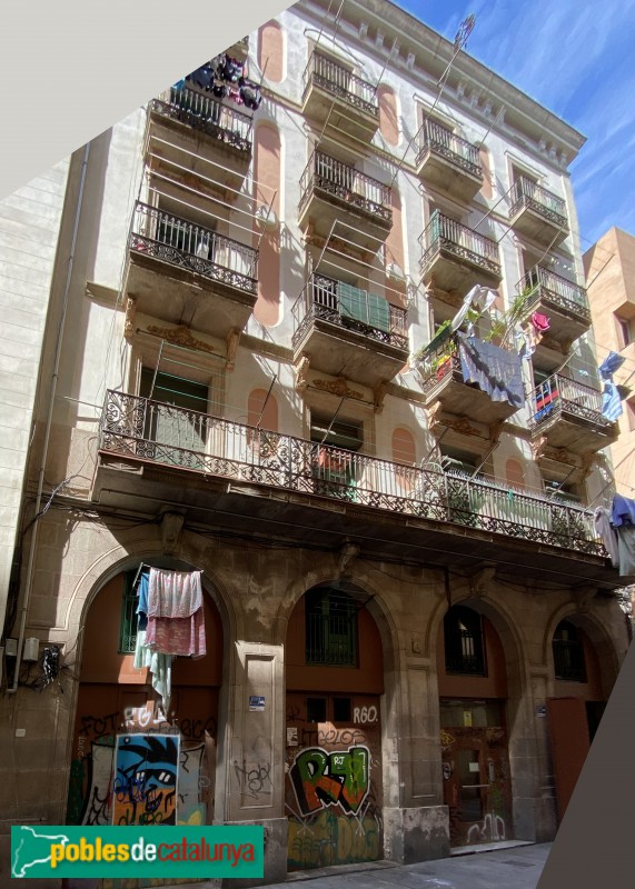 Barcelona - Carrer dels Ases, 3 (Foto: Albert Esteves, 2021) Barcelona - Carrer dels Ases, 3