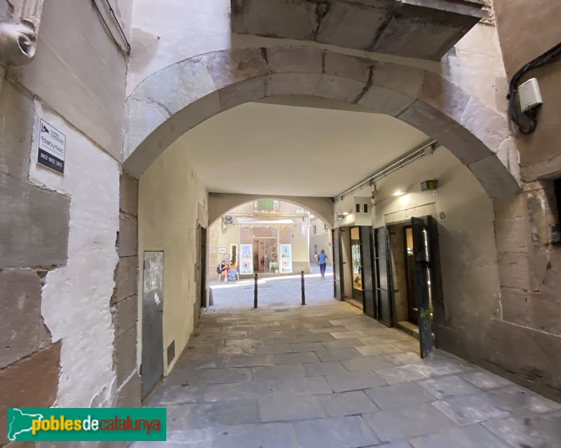 Barcelona - Carrer Esparteria, 1 (Foto: Albert Esteves, 2021) Barcelona - Carrer Esparteria, 1