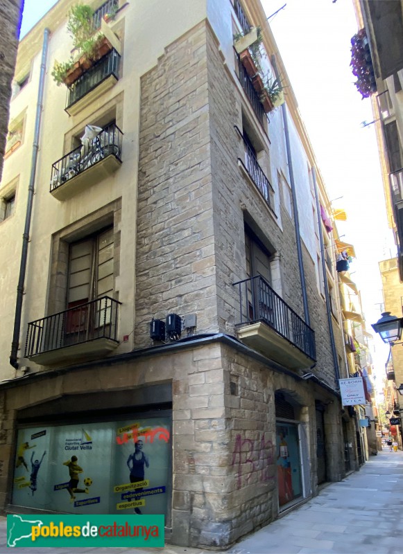 Barcelona - Carrer Flassaders, 23 (Foto: Albert Esteves, 2021) Barcelona - Carrer Flassaders, 23