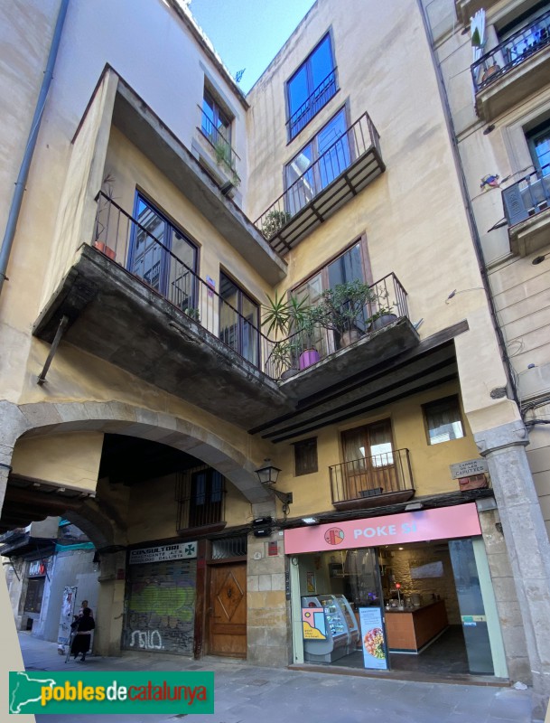 Barcelona - Carrer Caputxes, 5-6 (Foto: Albert Esteves, 2021) Barcelona - Carrer Caputxes, 5-6