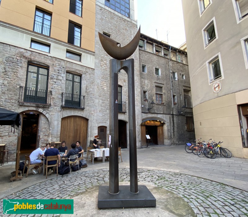 Barcelona - Monument al Doctor Jacint Reventós