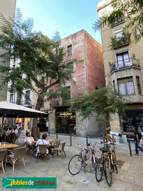 Barcelona - Carrer Rosic, 1 (Foto: Albert Esteves, 2021) Barcelona - Carrer Rosic, 1