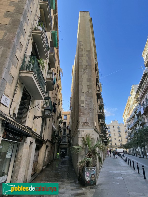 Barcelona - Casa del carrer del Triangle
