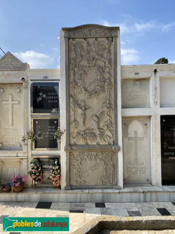 Vilassar de Mar - Cementiri. Sepulcre Ferrés Alsina