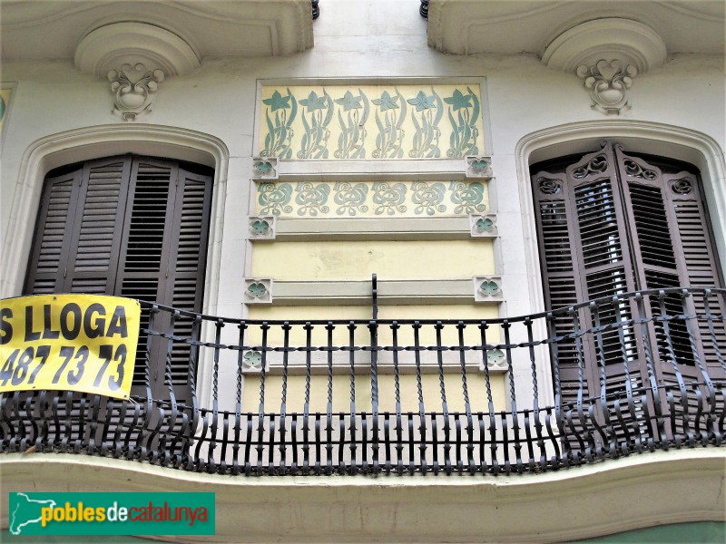 Barcelona - Casa Cama i Escurra (Gran de Gracia, 15)