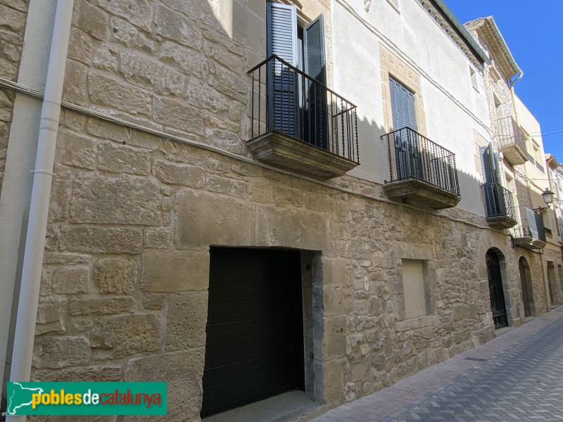 Les Borges Blanques - Carrer Hospital, 15 -17 (Foto: Albert Esteves, 2021) Les Borges Blanques - Carrer Hospital, 15 -17
