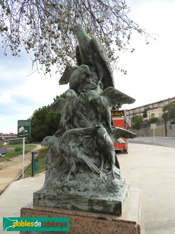 Teià - Monument a Fèlix Rodríguez de la Fuente