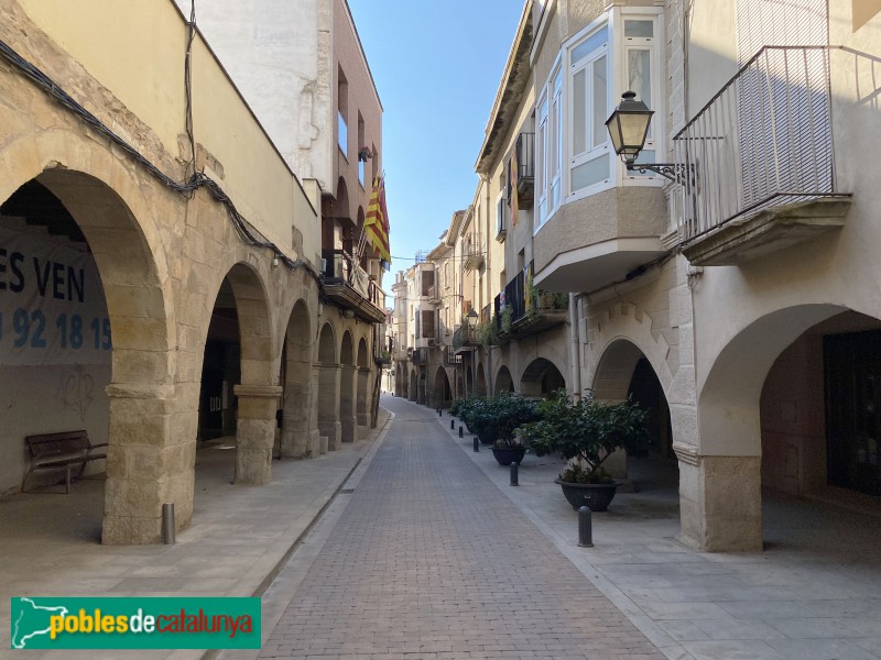 Foto de Juneda - Carrer dels Porxos (carrer Major)