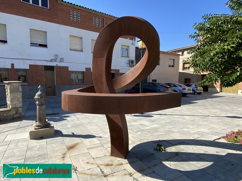 Escultura <i>Escenificació de l’acer amb els elements</i>