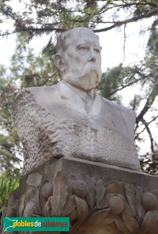 Barcelona - Parc de la Ciutadella. Bust de Teodor Llorente