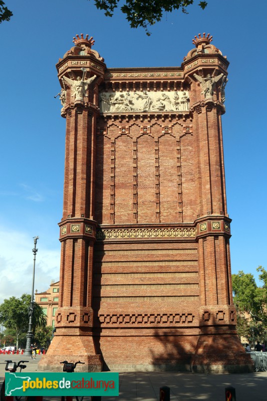 Barcelona - Arc de Triomf. Fris de l'Agricultura, la Indústria i el Comerç