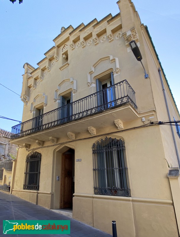Gelida - Casa de Mossèn Jaume Via