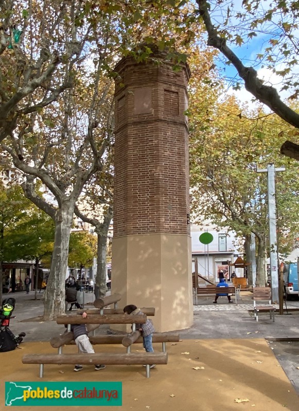 Granollers - Torre d'aigua de la plaça de la Corona