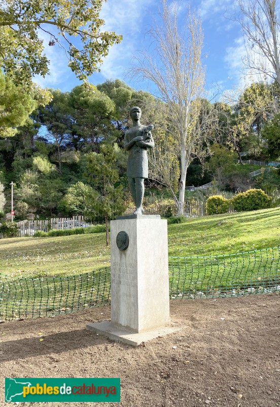 Barcelona - Jardins de Mossèn Cinto Verdaguer. Jove dels Lliris, de Ramon Sabí