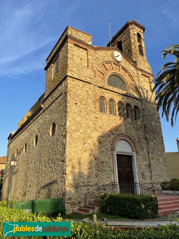 Palafolls - Església de Santa Maria Assumpta (Foto: Ricard Vilà, 2021) Palafolls - Església de Santa Maria Assumpta