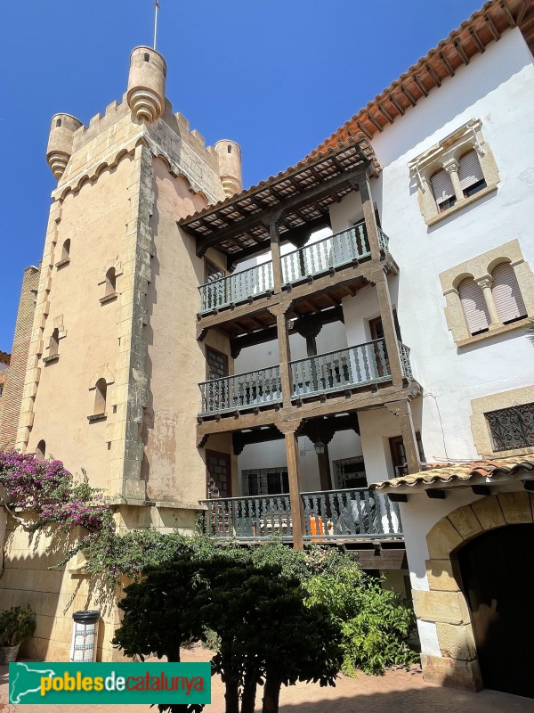 Roda de Barà - Roc de Sant Gaietà (Foto: Ricard Vilà, 2021) Roda de Barà - Roc de Sant Gaietà