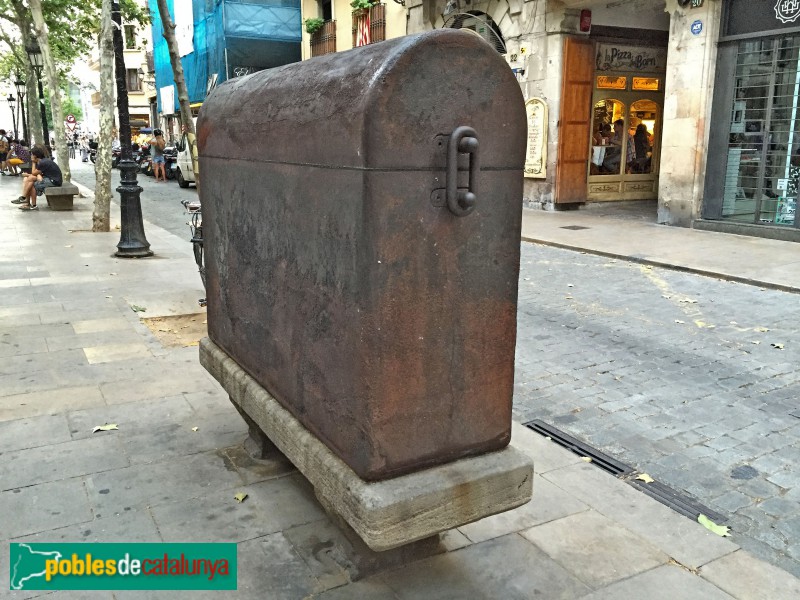 Barcelona - Escultura <i>Born</i>