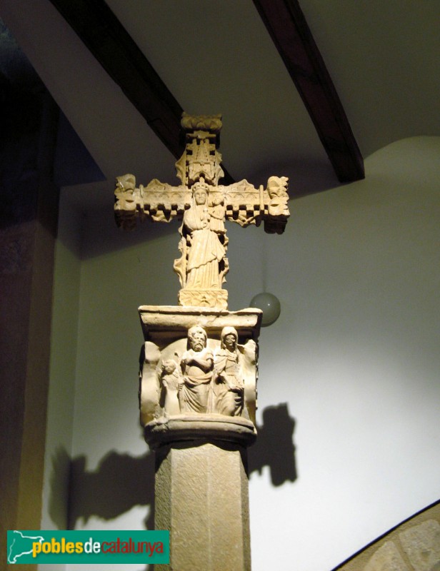 Montblanc - Museu Comarcal. Creu de terme de Santa Anna de Prenafeta