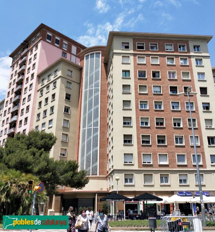 Barcelona - Bloc de la plaça de Sants