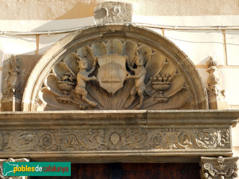 Badalona - Porta renaixentista de Torre Vella (Foto: Valentí Pons, 2021) Badalona - Porta renaixentista de Torre Vella