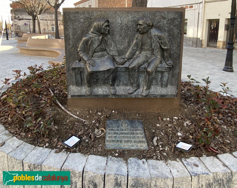 Caldes de Montbui - Monument a la gent gran