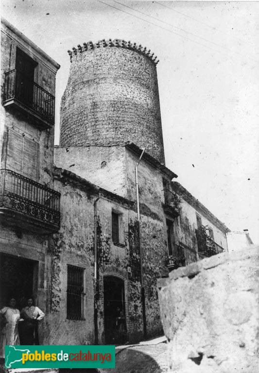 Hostalric - Torre dels Frares (Foto: Lluís Bonet Garí -Fons fotogràfic C.E.C.-, 2022) Hostalric - Torre dels Frares