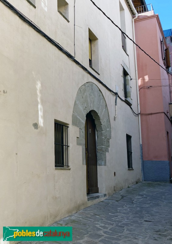 Sant Feliu de Codines - Cal Coronel. Façana del carrer Sagrera (Foto: Albert Esteves, 2022) Sant Feliu de Codines - Cal Coronel. Façana del carrer Sagrera