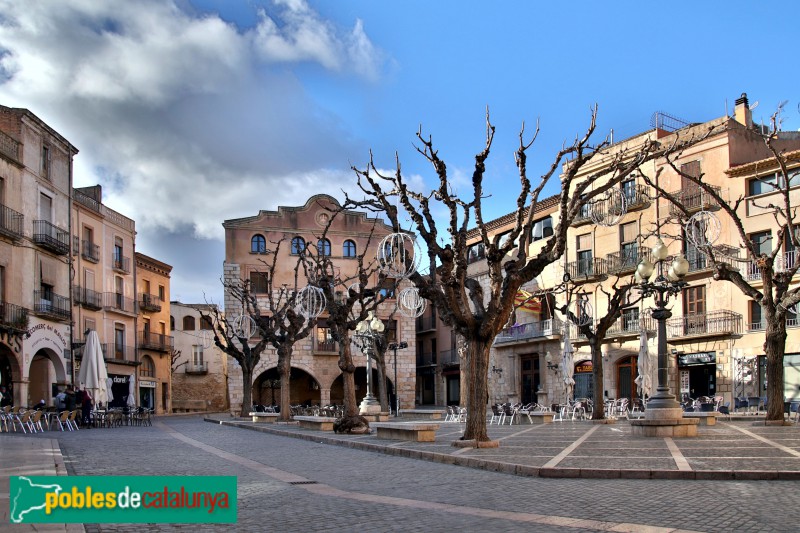 Montblanc - Plaça Major (Foto: Vicenç Valcárcel, 2021) Montblanc - Plaça Major